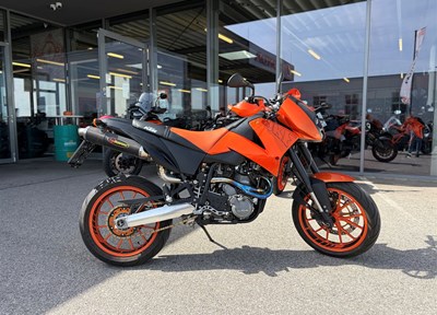 GEBRAUCHTFAHRZEUG KTM 640 Duke 2