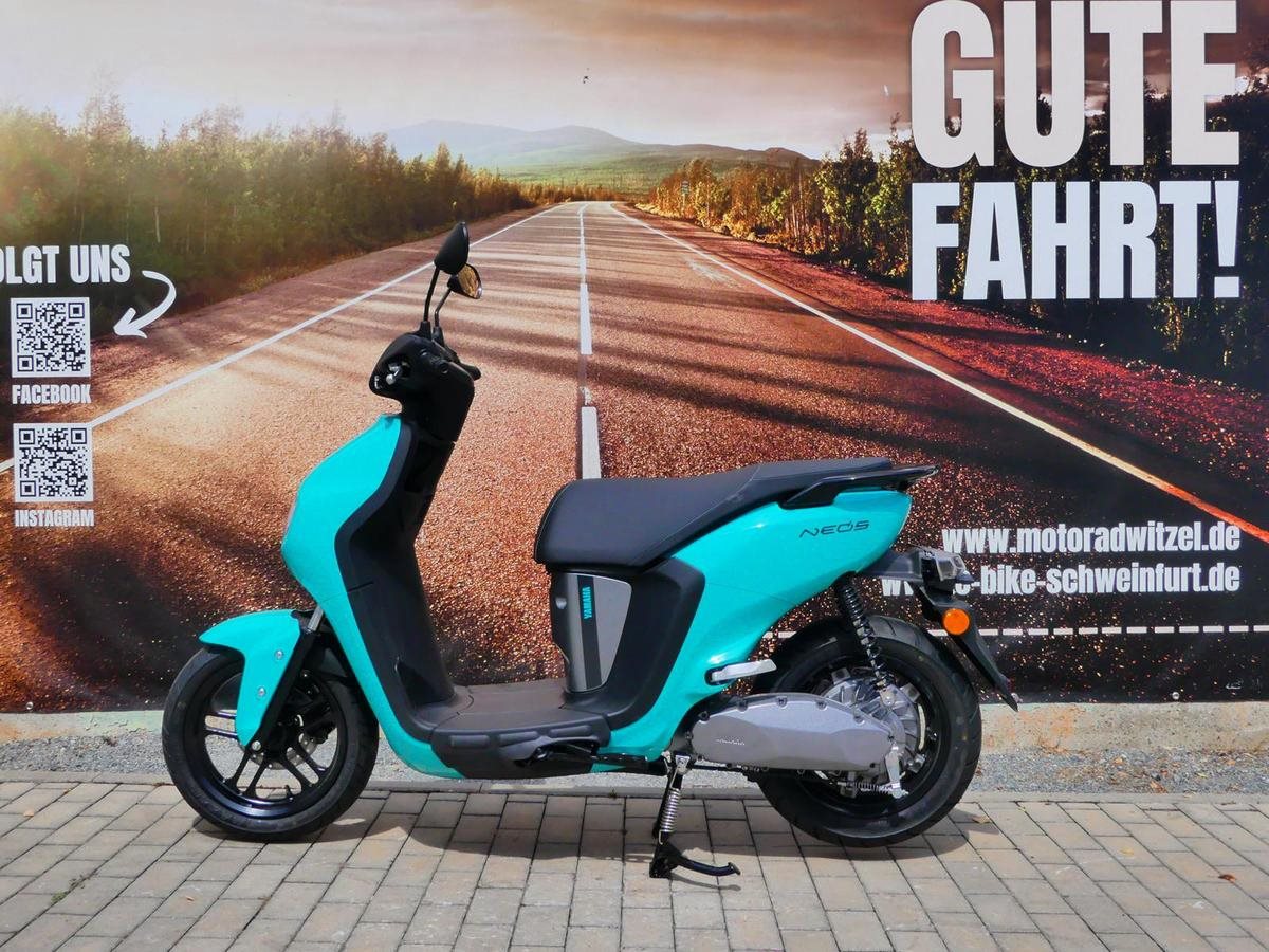 Yamaha NEO's Dual Battery
