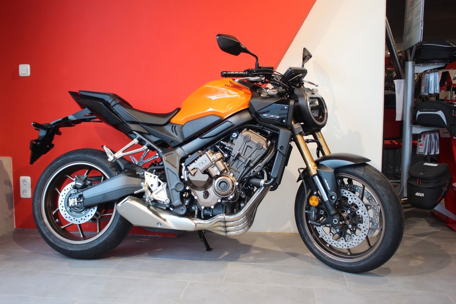 Honda CB650R E-Clutch