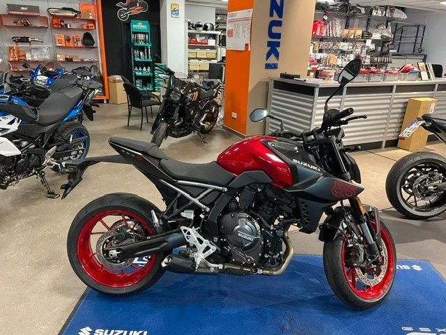 Suzuki GSX-8S