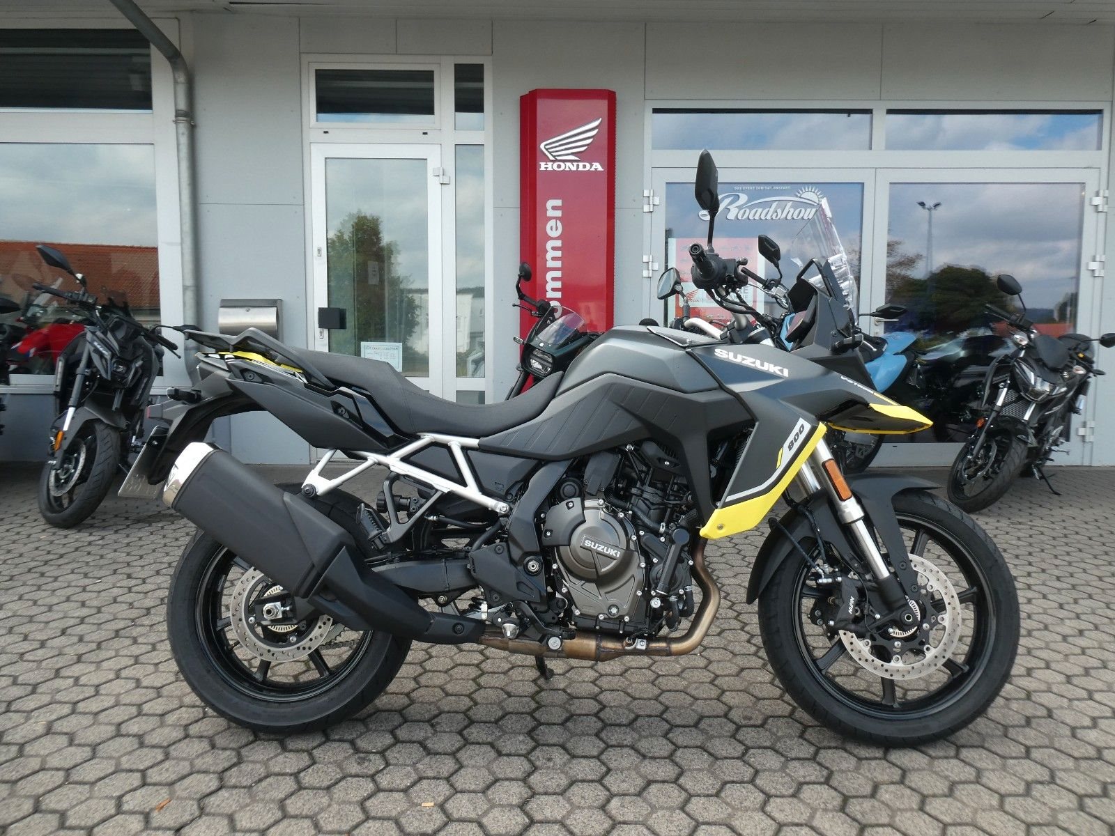 Suzuki V-Strom 800
