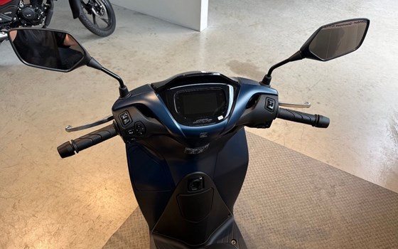 Gebrauchtmotorrad Honda SH150i - Bild 5