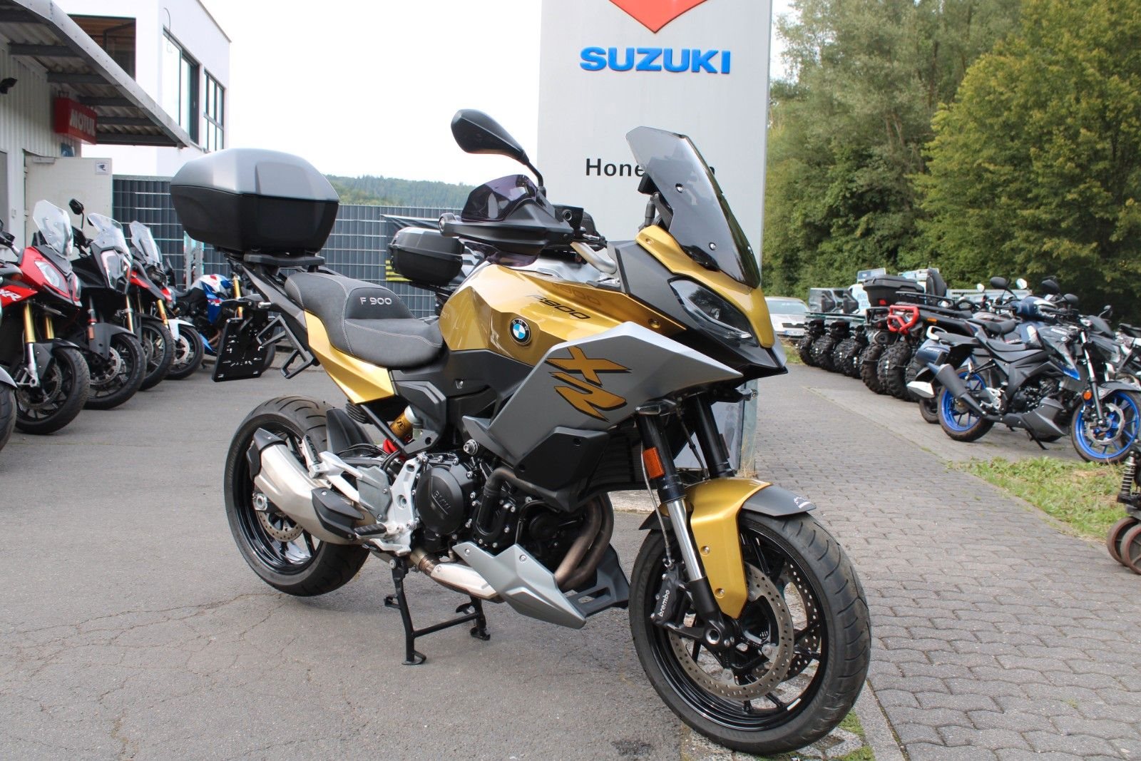 BMW F 900 XR