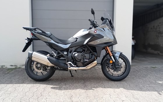 Gebrauchtmotorrad Honda NT1100 DCT Electronic Suspension - Bild 1