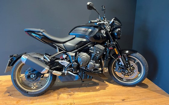 Gebrauchtmotorrad Triumph Trident 800 - Bild 1