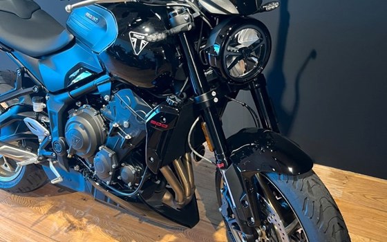 Gebrauchtmotorrad Triumph Trident 800 - Bild 2