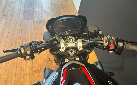 Gebrauchtmotorrad Triumph Street Triple RS - Bild 5