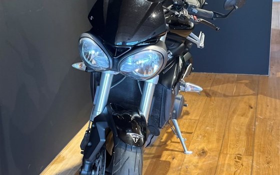 Gebrauchtmotorrad Triumph Street Triple S - Bild 7