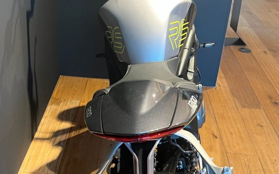 Gebrauchtmotorrad Triumph Speed Triple RS - Bild 4