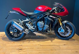 Gebrauchte Triumph Speed Triple 1200 RR