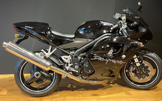 Gebrauchtmotorrad Triumph Daytona 955i - Bild 1
