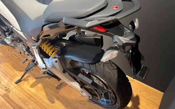 Gebrauchtmotorrad Ducati Multistrada 1200 Enduro - Bild 3