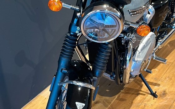 Gebrauchtmotorrad Triumph Bonneville T120 - Bild 3