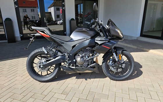 Neufahrzeug Aprilia Tuono 125 - Bild 6