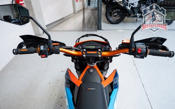Gebrauchtmotorrad KTM 690 SMC R - Bild 10