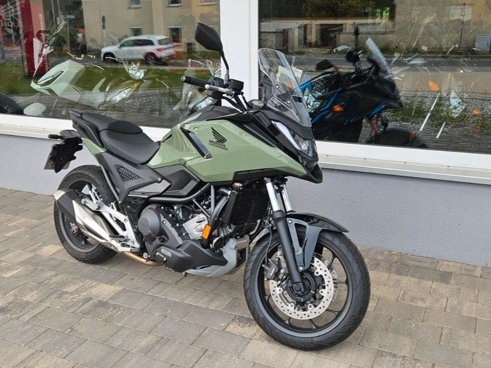 Honda NC750X DCT