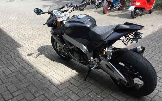 Gebrauchtmotorrad Aprilia Tuono V4 1100 Factory - Bild 5