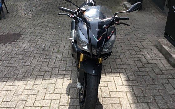 Gebrauchtmotorrad Aprilia Tuono V4 1100 Factory - Bild 7