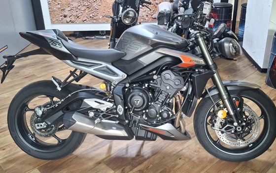 Gebrauchtmotorrad Triumph Street Triple RS - Bild 1