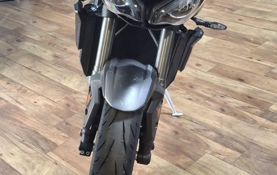 Gebrauchtmotorrad Triumph Street Triple RS - Bild 5