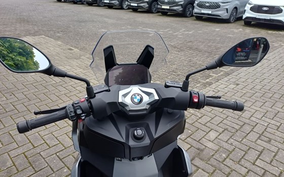 Gebrauchtmotorrad BMW C 400 X - Bild 11