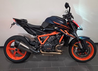 GEBRAUCHTFAHRZEUG KTM 1290 Super Duke R