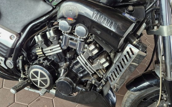 Gebrauchtmotorrad Yamaha V-Max VMX 1200 - Bild 4