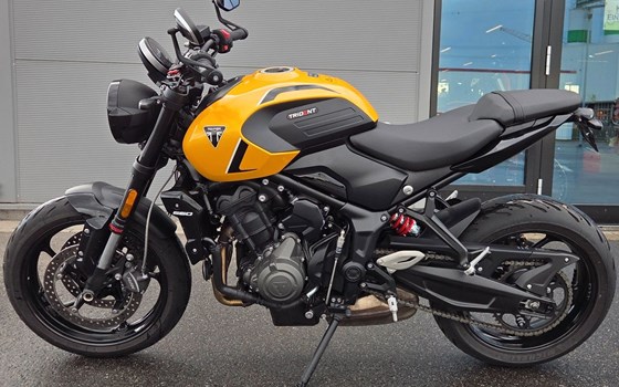 Gebrauchtmotorrad Triumph Trident 660 - Bild 1