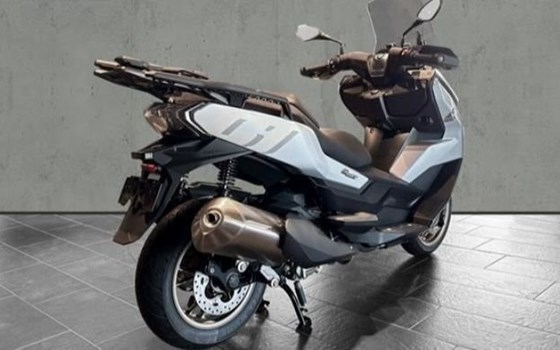 Gebrauchtmotorrad BMW C 400 GT - Bild 2