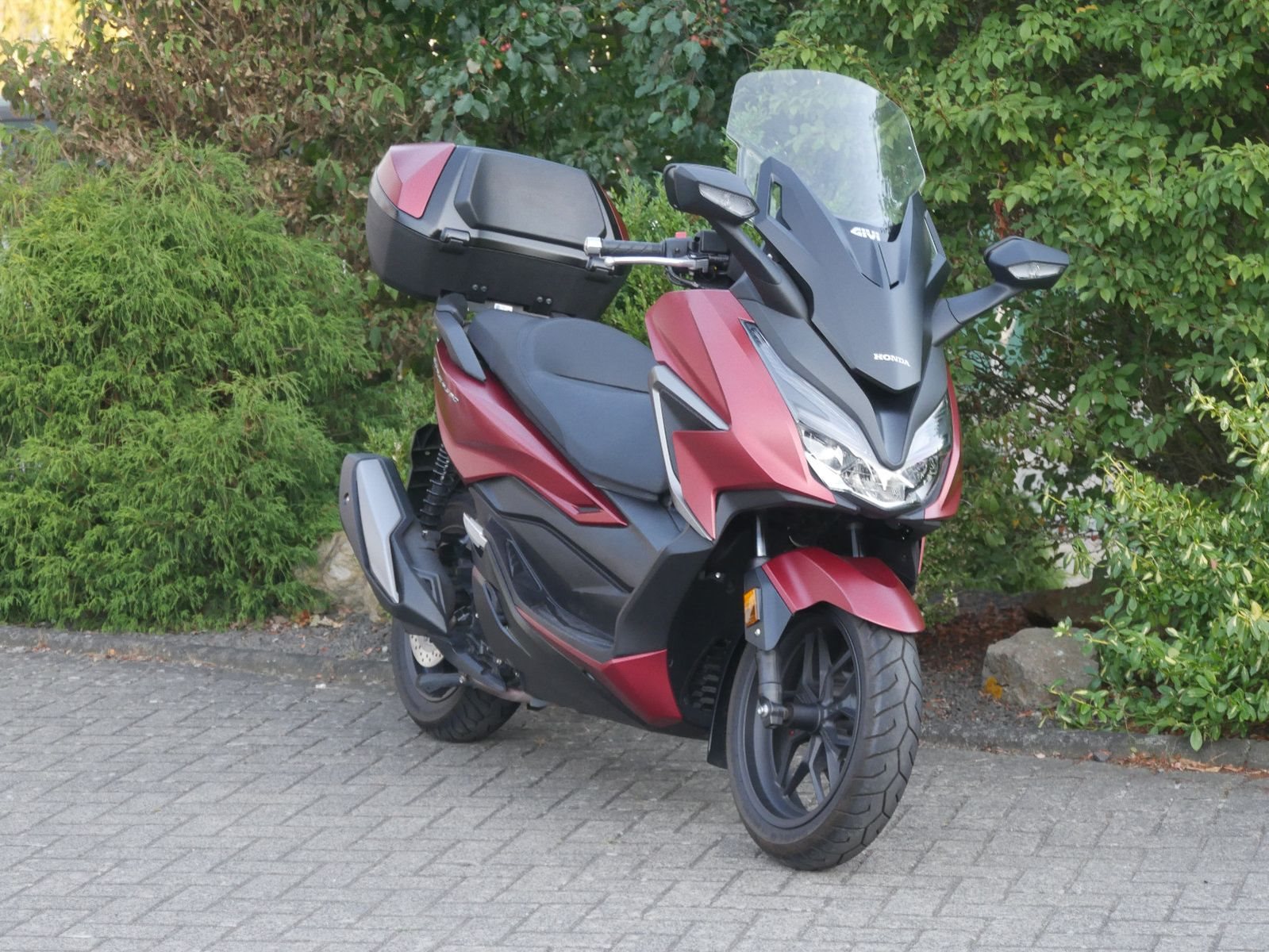 Honda Forza 350
