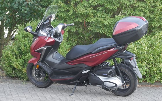 Gebrauchtmotorrad Honda Forza 350 - Bild 4