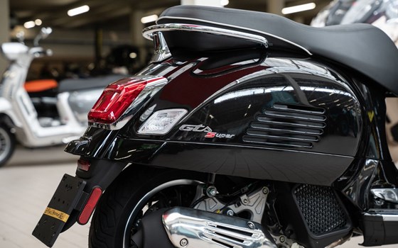 Neufahrzeug Vespa GTS 125 Supersport iGET - Bild 15