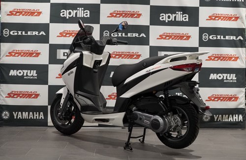 Neumotorrad Aprilia SXR 50