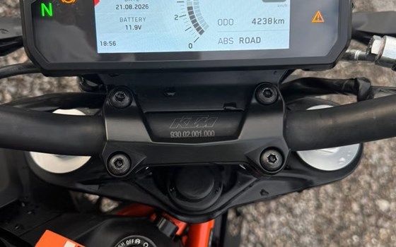 Gebrauchtmotorrad KTM 125 Duke - Bild 3