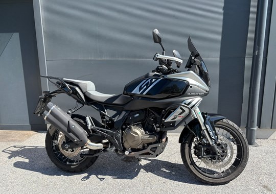 GEBRAUCHTFAHRZEUG QJ Motor SRT 600 SX
