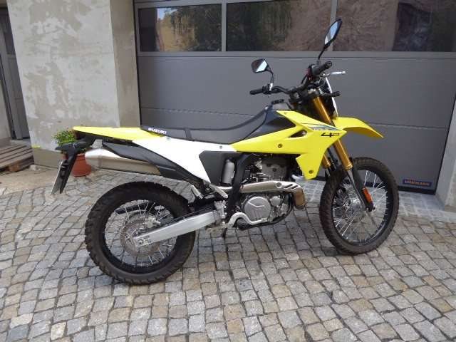 Suzuki DR-Z 400 E