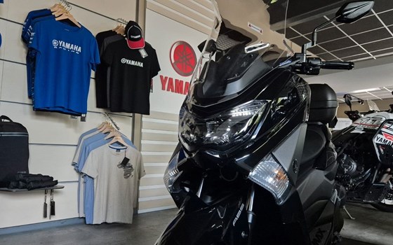Gebrauchtmotorrad Yamaha NMAX 125 - Bild 2