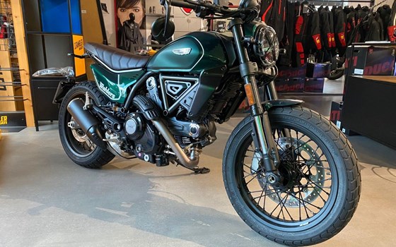 Gebrauchtmotorrad Ducati Scrambler Nightshift - Bild 4