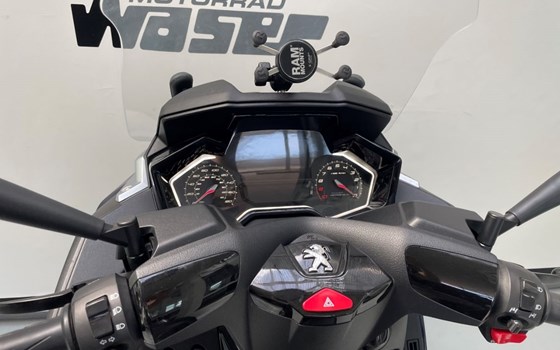 Gebrauchtmotorrad Peugeot Metropolis 400 - Bild 9