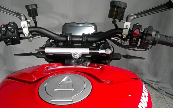 Gebrauchtmotorrad Ducati Streetfighter V4 S - Bild 6