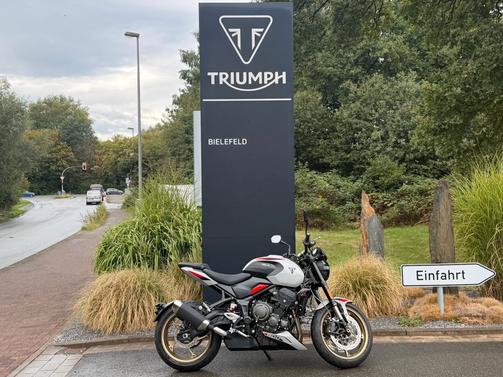 Triumph Trident 800