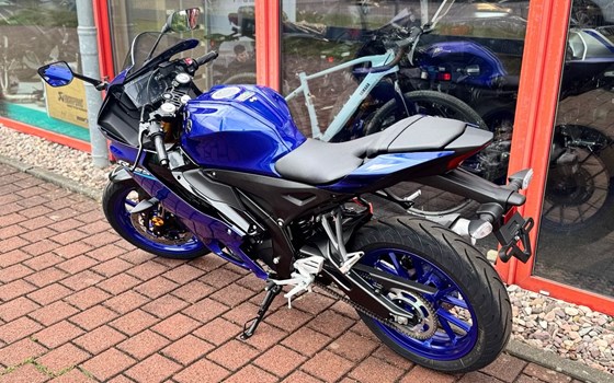 Gebrauchtmotorrad Yamaha R125 - Bild 10