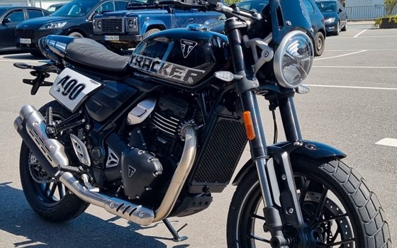 Gebrauchtmotorrad Triumph Tracker 400 - Bild 1