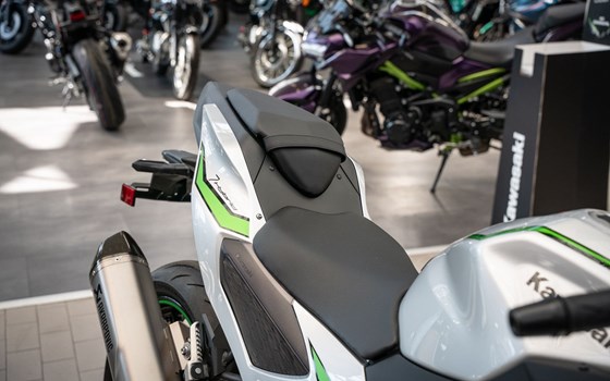 Neufahrzeug Kawasaki Ninja 7 Hybrid - Bild 9