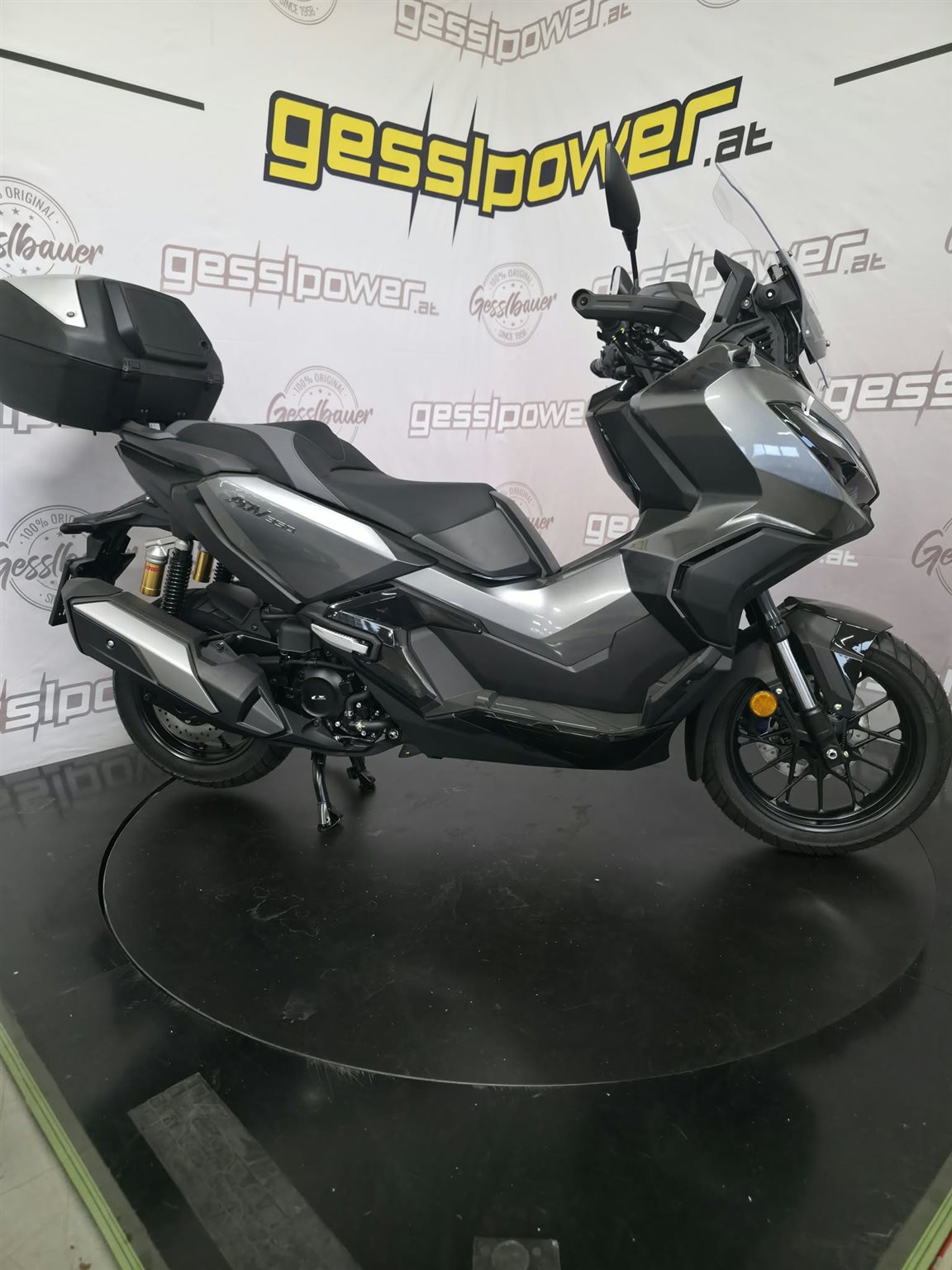 Neumotorrad