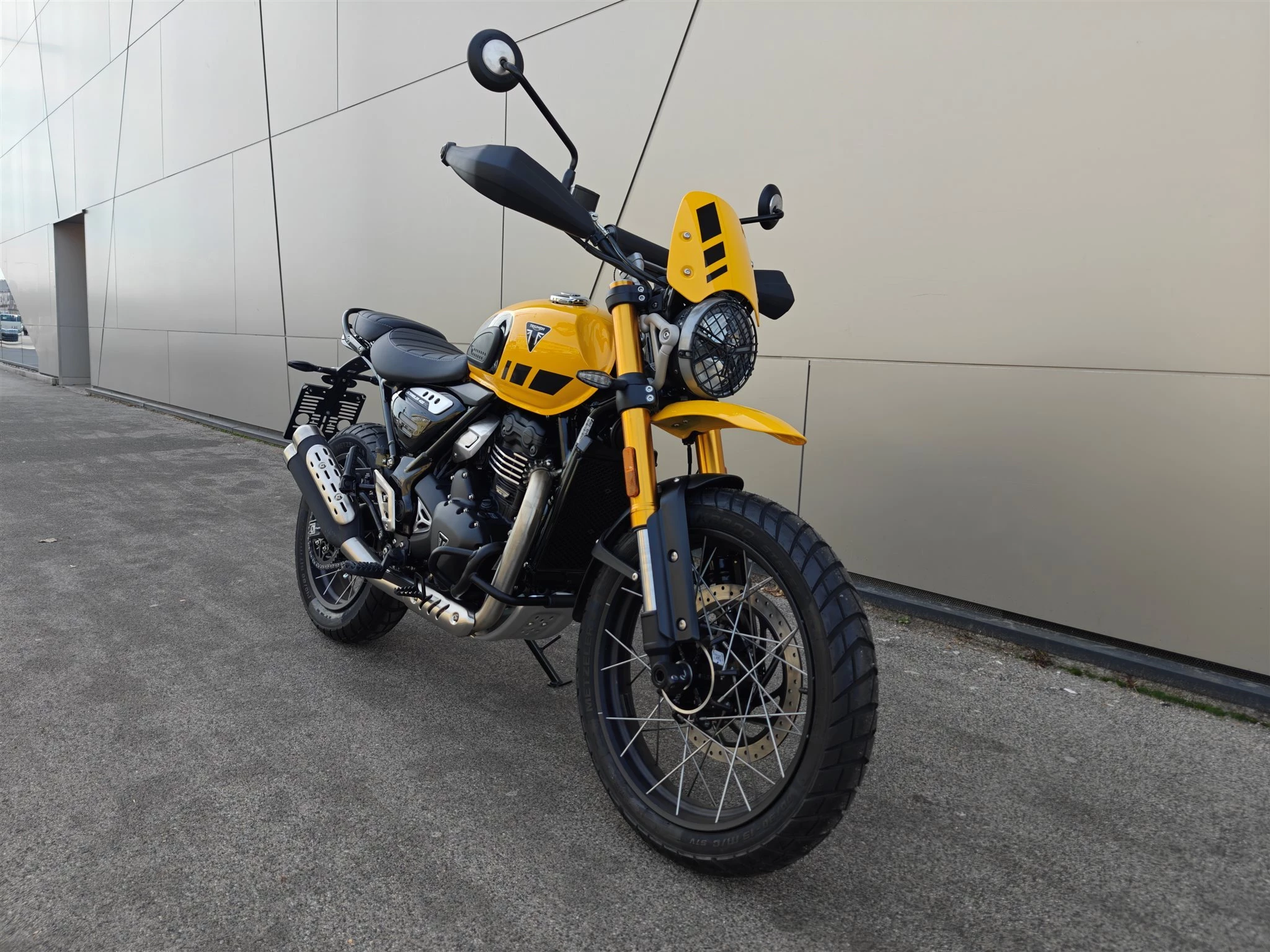 Triumph Scrambler 400 XC<br />