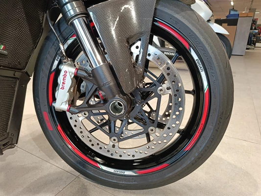 Ducati Streetfighter V4 (rot) - Bild 4