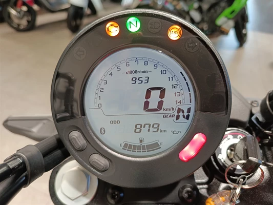 Kawasaki Eliminator 500 (RD1 rot und schwarz) - Bild 5