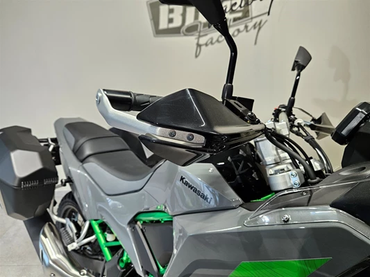 Kawasaki KLE500 SE (GY2 grau und grau) - Bild 6
