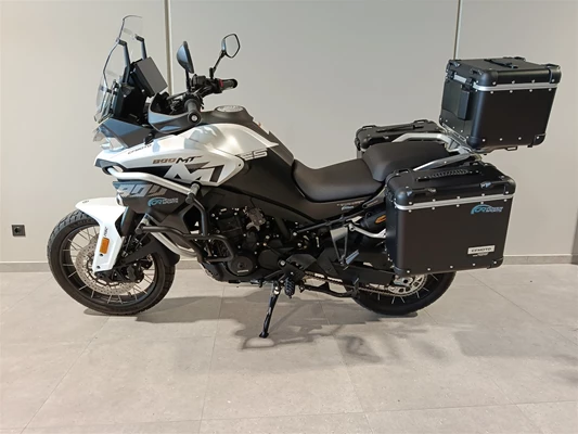CFMOTO 800MT-ES () - Bild 2